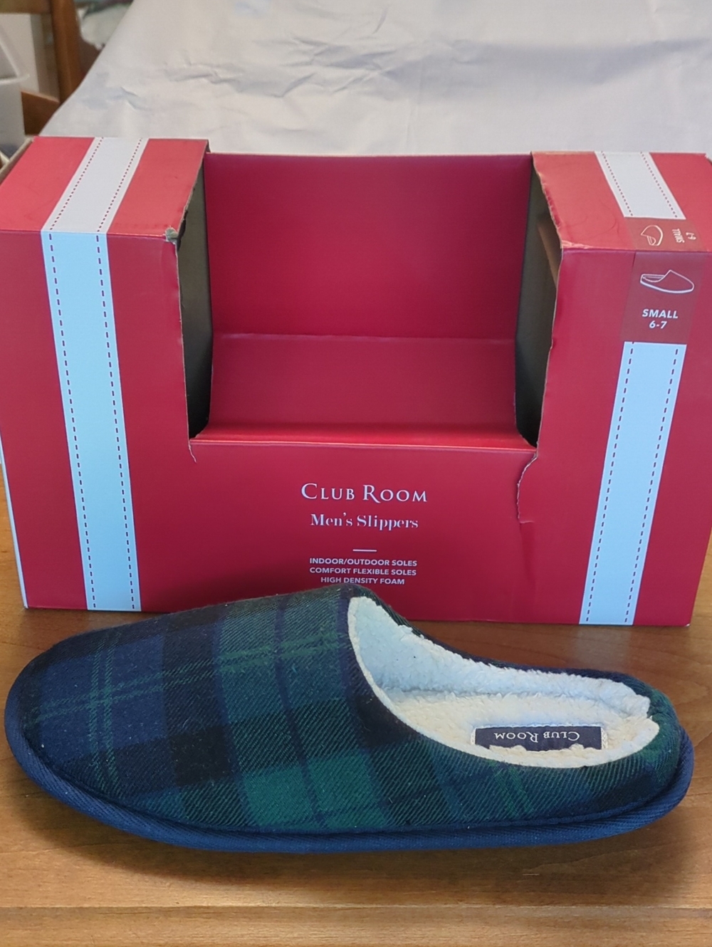 Club Room Men's Plaid Flannel Slippers